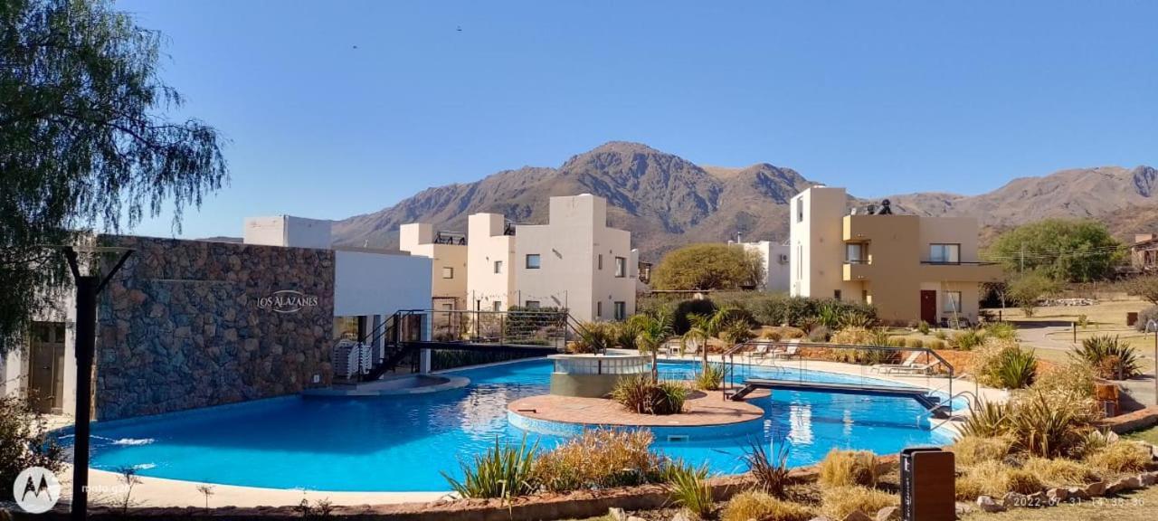 كابيلا ديل مونتي Apart Hotel Los Alazanes المظهر الخارجي الصورة